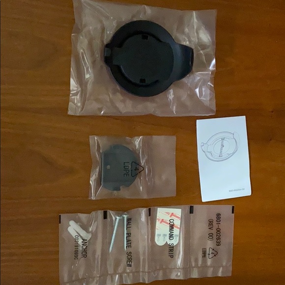 EchoGear Wall Mount Echo Dot (3rd Gen) - Picture 2 of 3
